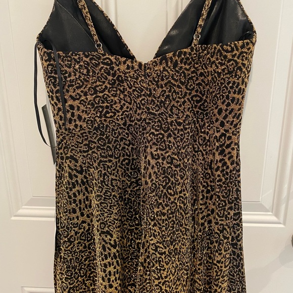 Lulu’s Animal Print Formal Dress V-neck Spaghetti Straps Women’s Size 2 NWT - Picture 3 of 7